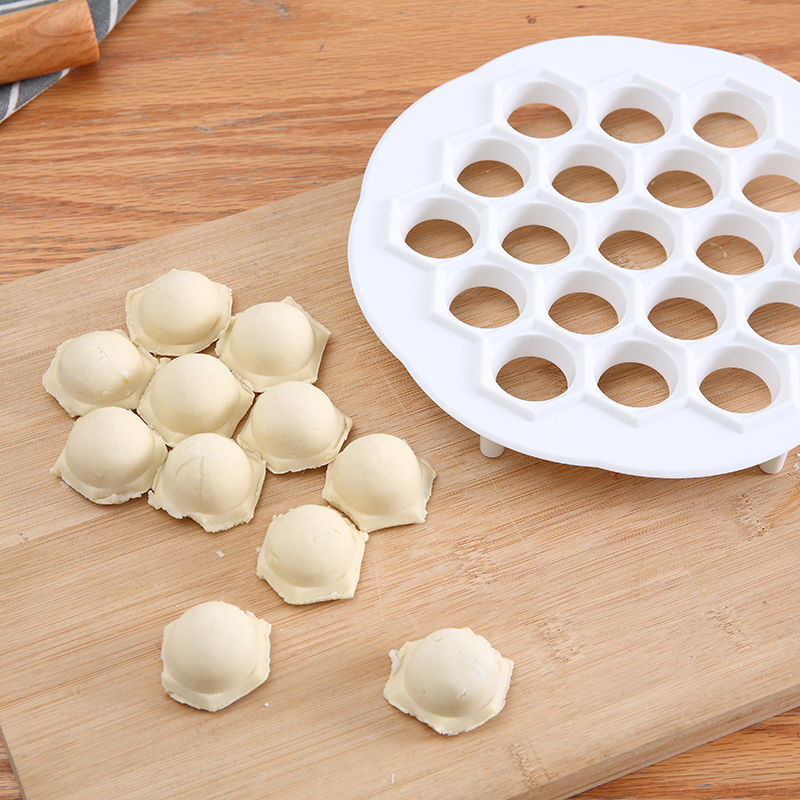 Kitchen Gadgets Dumpling Maker - Cetakan Pangsit 19 Lubang Pembuat Pangsit